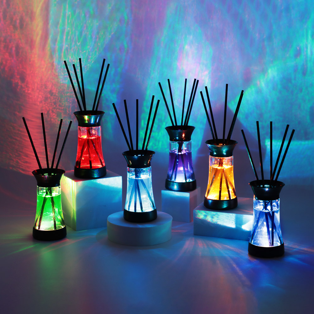 NEW GALAXY Ароматизатор с LED подсв,35 мл океан,лаванда,мистич.сад,летн.бриз,цитрус,райск.насл, арт.№ 778-098