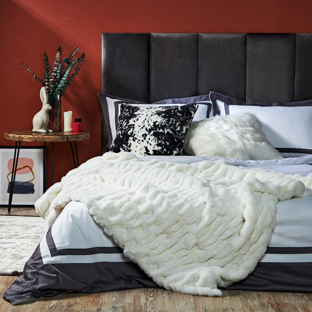 BY STAS MIKHAILOV Плед меховой 130х170см, полиэстер, белый, арт.№ 486-133