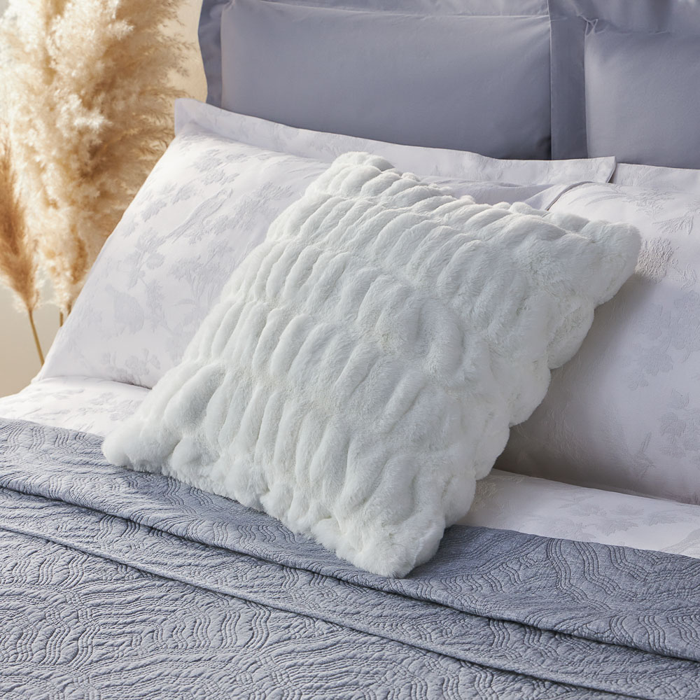 BY STAS MIKHAILOV Чехол для подушки меховой 50х50см, полиэстер, белый, арт.№ 497-066