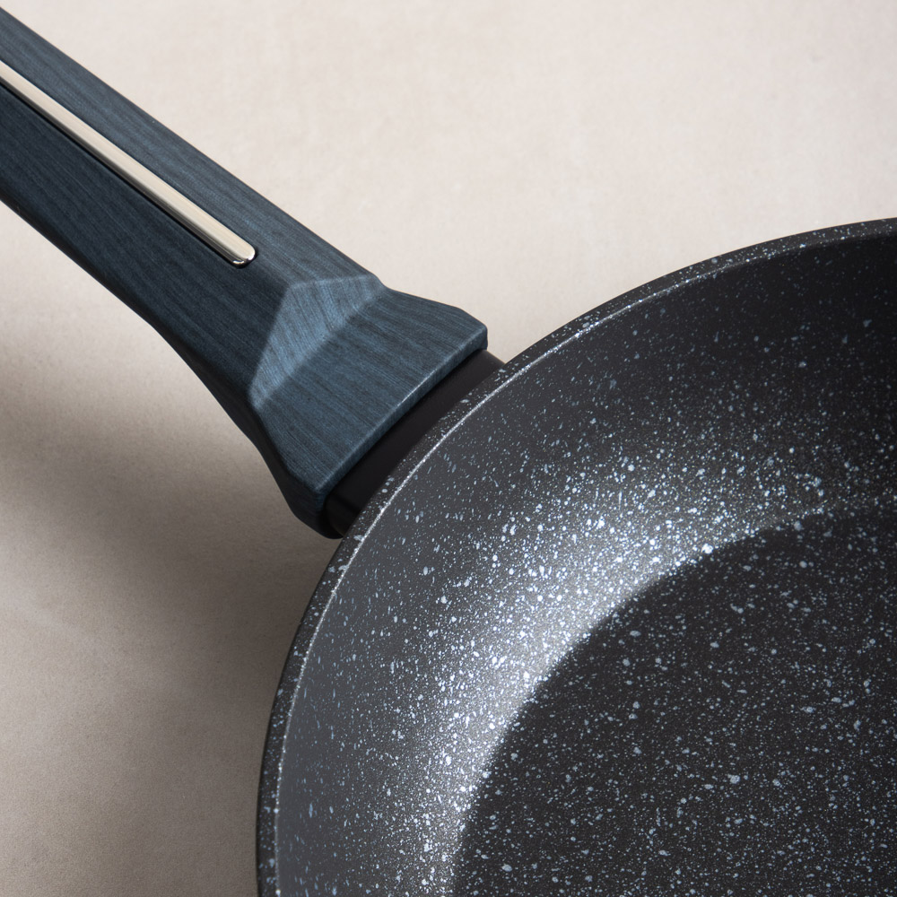 SATOSHI Гардан Сковорода литая d28см, антипригарное покрытие мрамор, индукция, арт.№ 846-673