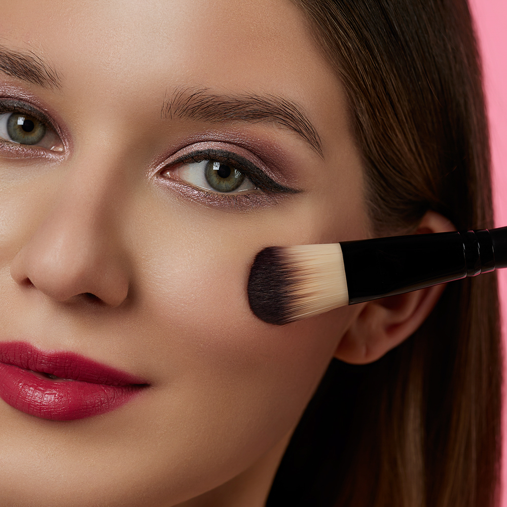ЮНИLOOK Кисть для нанесения тональной основы/масок, дерево, синтетич.нейлон, 17,5см, черный, 26905-5, арт.№ 357-033