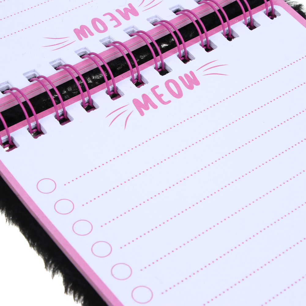 Записная книжка фигурная, 18х16,5см, 60 листов, "Котики", иск. мех, вышивка, спираль, арт.№ 557-076