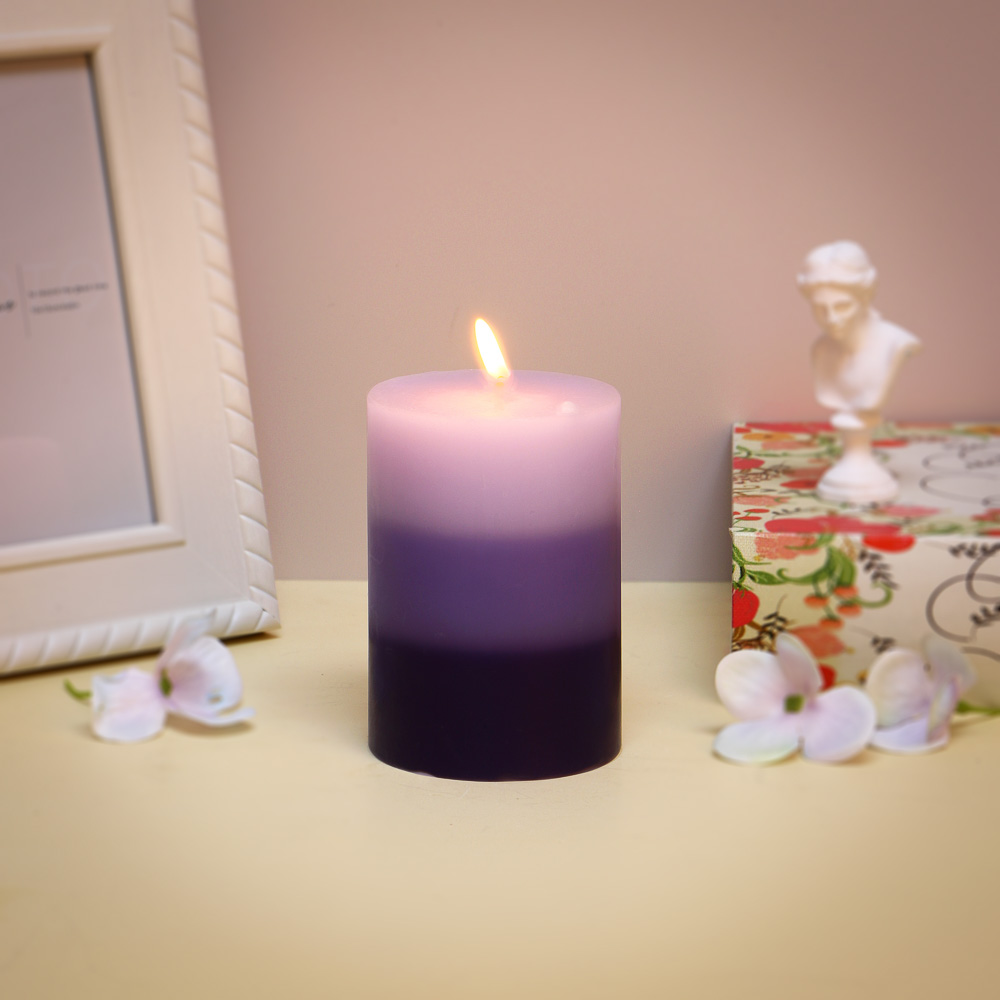 LADECOR Свеча ароматическая, парафин, градиент, 7x10 см, аромат лаванда, арт.№ 508-841