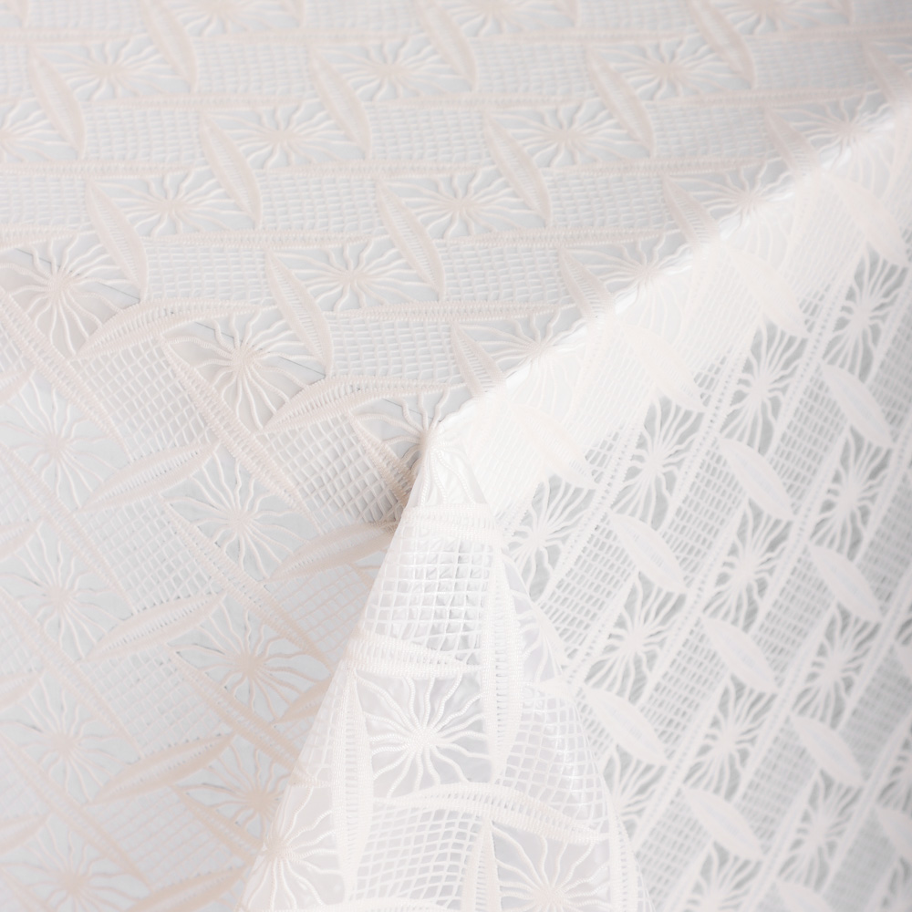 PROVANCE Фелиз Скатерть ПВХ ажурная с жемчужным эффектом, 137х180см, белый, арт.№ 492-203