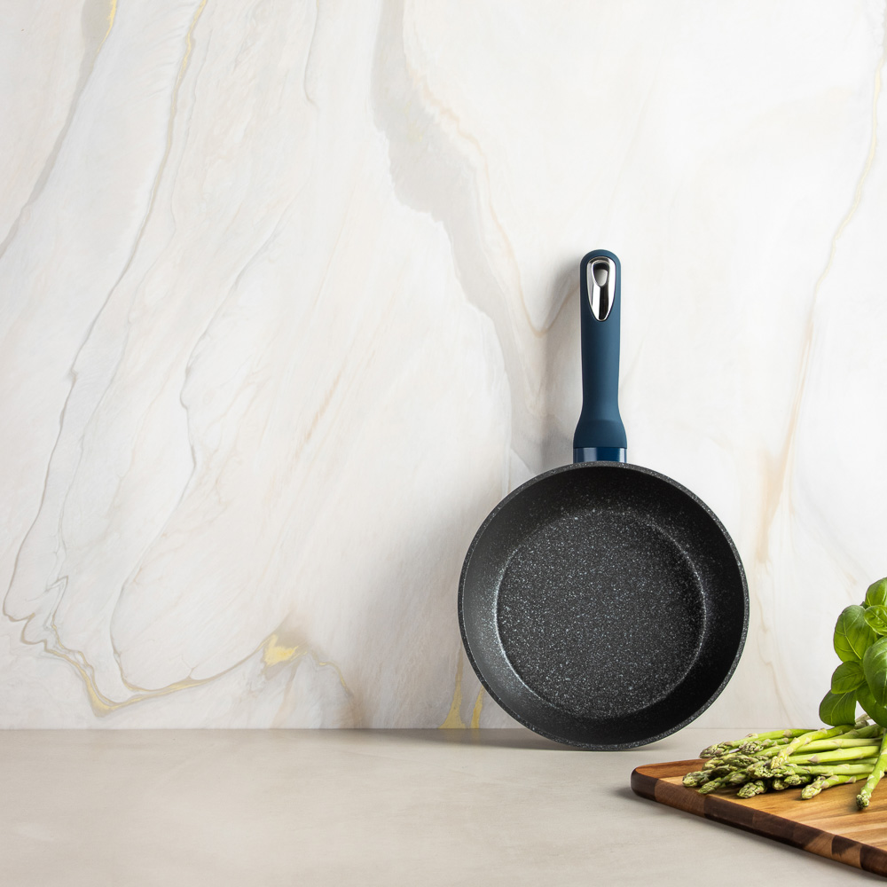 SATOSHI Ривьера Сковорода литая d20см, антипригарное покрытие мрамор, индукция, арт.№ 846-723