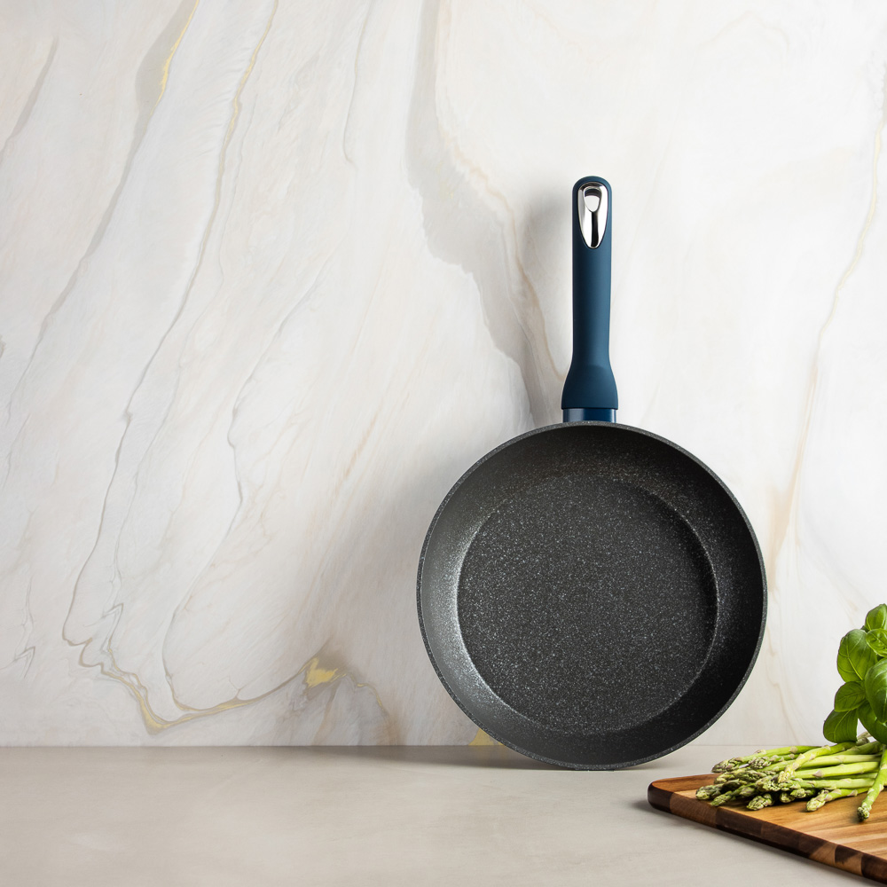 SATOSHI Ривьера Сковорода литая d26см, антипригарное покрытие мрамор, индукция, арт.№ 846-725