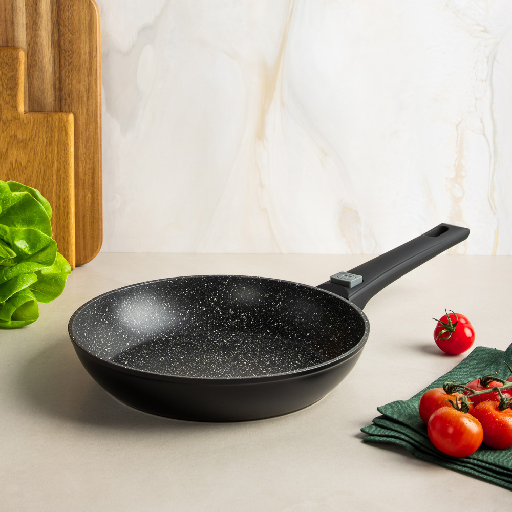 SATOSHI Оникс Сковорода литая d24см, антипригарное покрытие "мрамор", съемная ручка, индукция, арт.№ 846-729