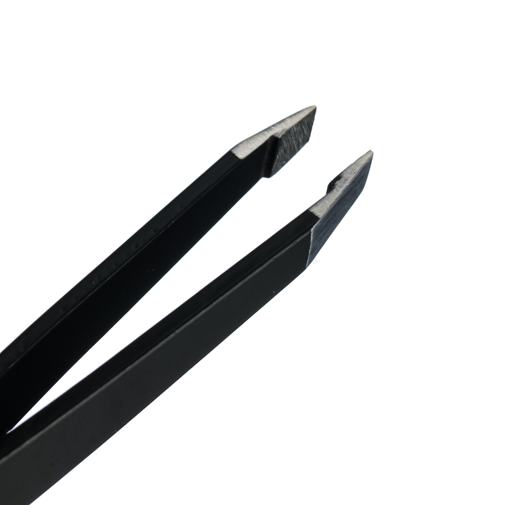 Пинцет для бровей с расческой тм ЮНИLOOK , металл, 10х1см, черный, арт.№ 357-118