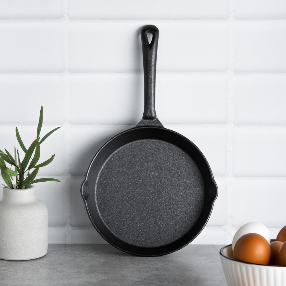 VETTA Сковорода чугун, 2 слива, d20см, индукция, арт.№ 808-002