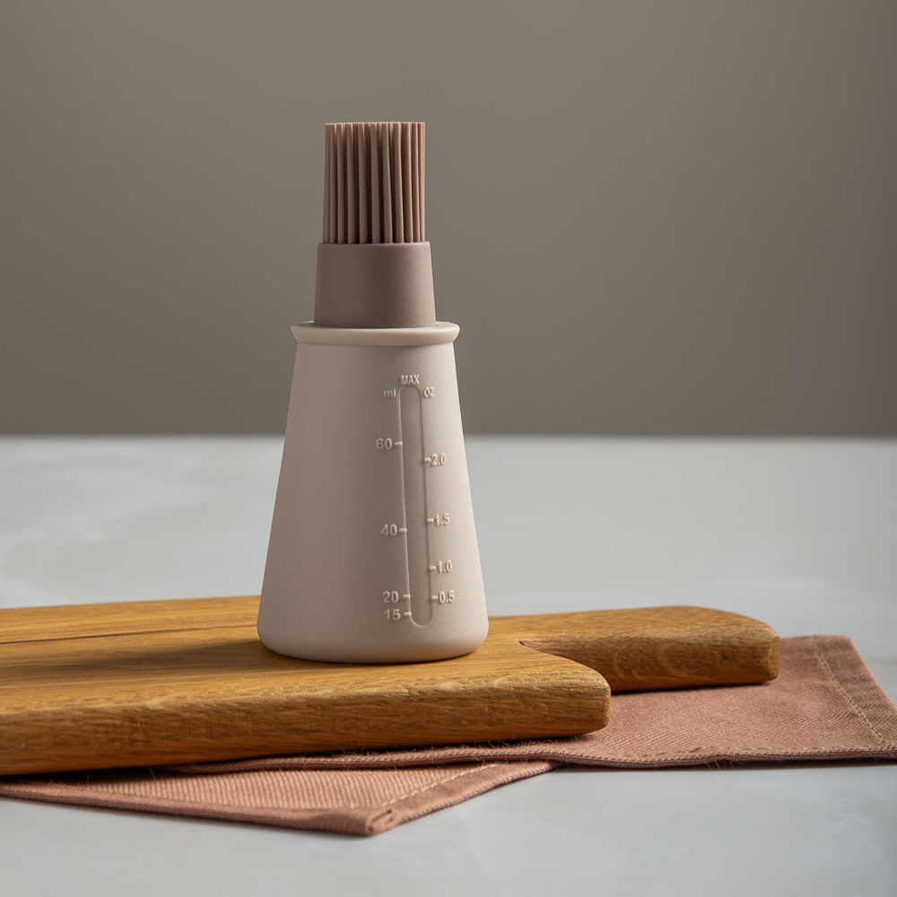 SATOSHI Алион Кисточка силиконовая с контейнером 60мл, арт.№ 856-164