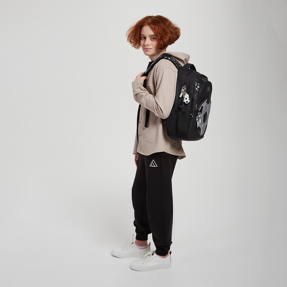 Серебряный Мяч Рюкзак подростковый 41х31х13см, 2 отд., 3 карм, ручка, прорезин.нейлон, отд.иск.кожей, арт.№ 577-004