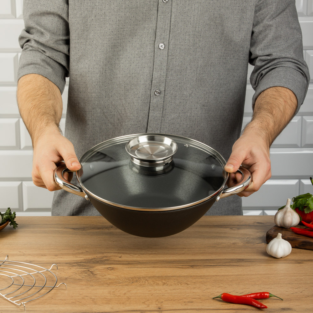 SATOSHI Казан чугун,30см,4,4л,антипр.покр,решетка,стекл.крыш,нейлон.лопатка,бамб.палочки,индукция, арт.№ 808-031