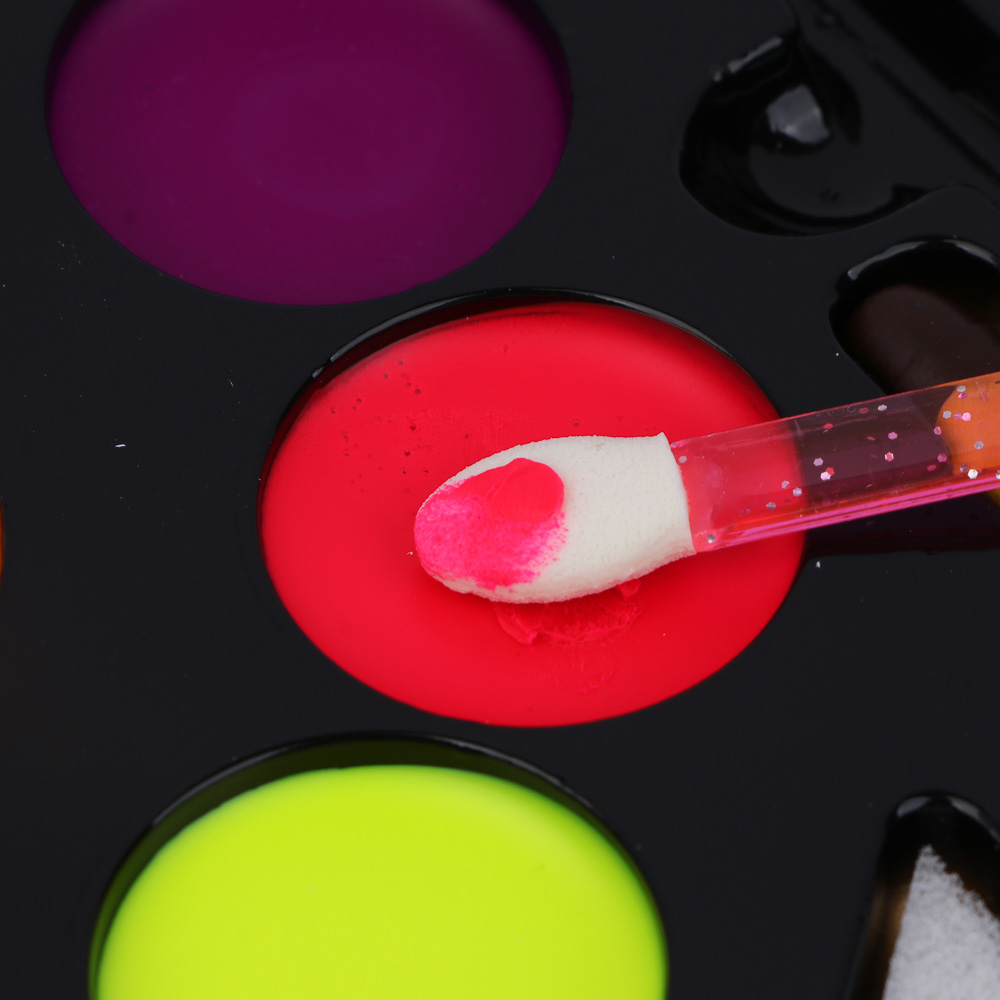 ХОББИХИТ Набор грима "ТРИ КОТА", 11 цветов, апплик. в комплекте, 19х16см, масляный грим, пластик, арт.№ 284-298