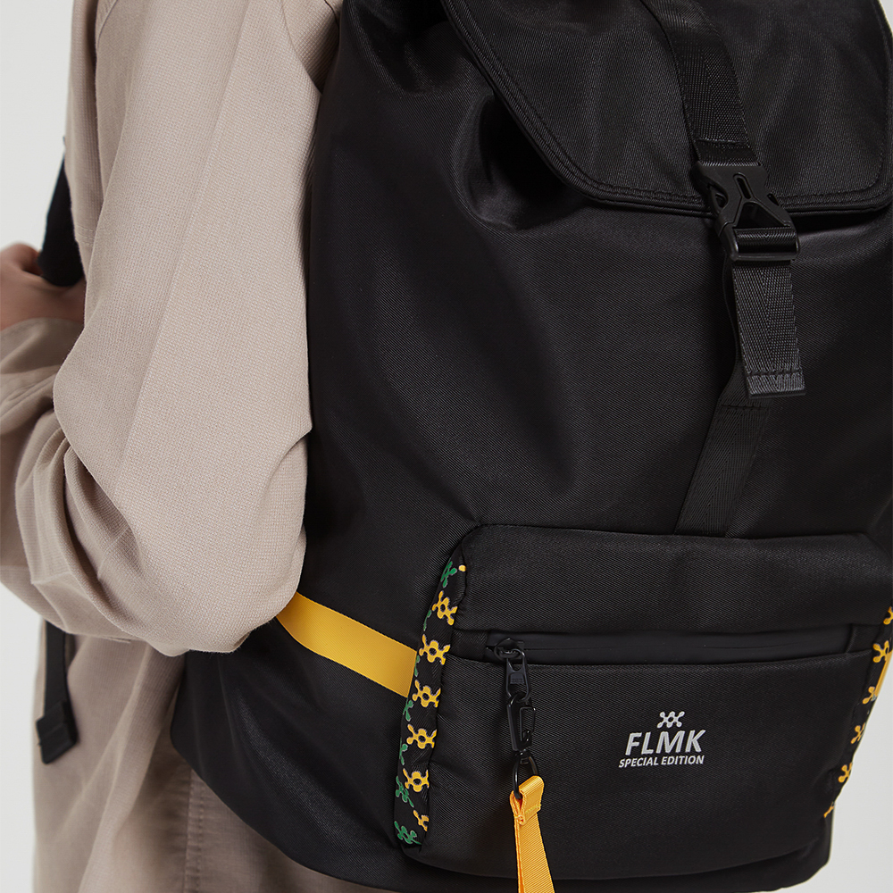 Рюкзак универсальный  37х28х16см, 1 отд.на завязке, клапан на пласт.застежке, 1 карм., нейлон, черн, арт.№ 555-025