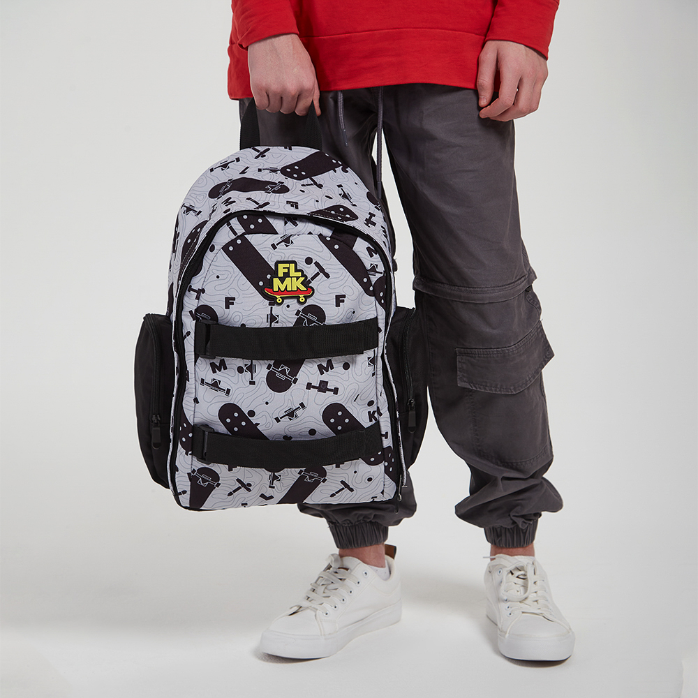 Рюкзак подростковый 42х28х16см, 1 отд., 2 карм., спинка с эрг.элемен., 2 утяж., нашив., ПЭ, "Скейт", арт.№ 555-026