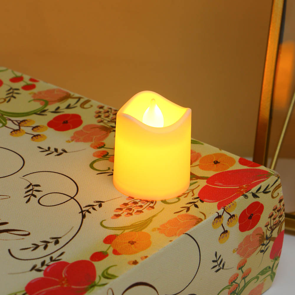 Светильник в виде свечи классический, пластик, 3xLR1130, 4,5x3,6 см, арт.№ 695-118