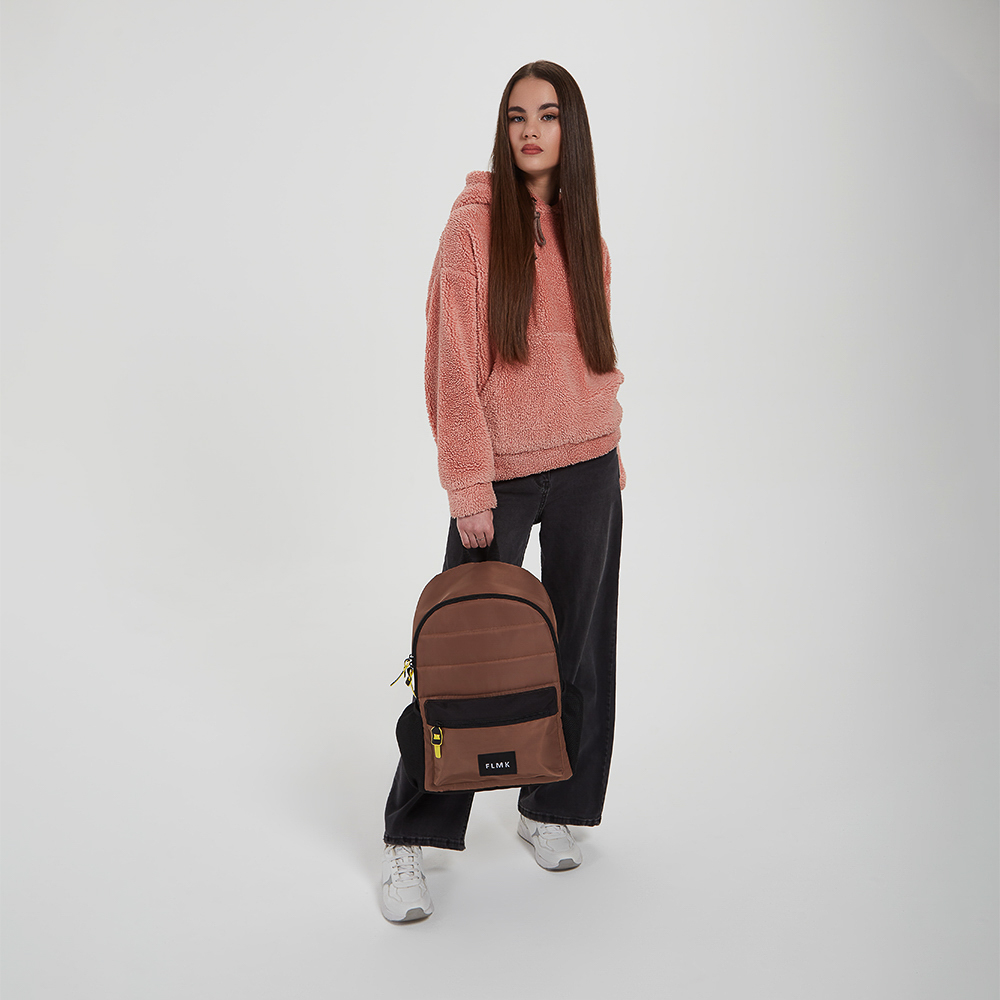 Рюкзак универсальный 40х30х15см, 1 отд., 4 карм.(1 на спинке), нашивка, нейлон, силикон, кофейный, арт.№ 593-017