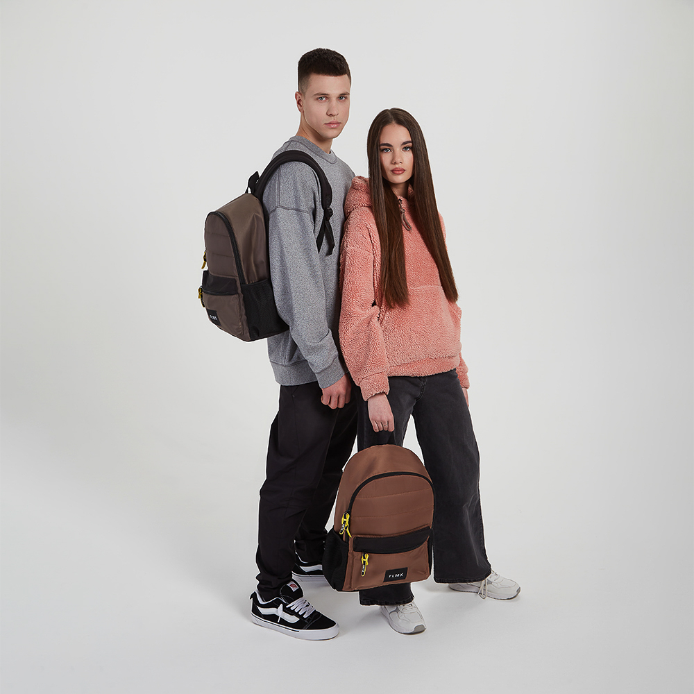 Рюкзак универсальный 40х30х15см, 1 отд., 4 карм.(1 на спинке), нашивка, нейлон, силикон, кофейный, арт.№ 593-017