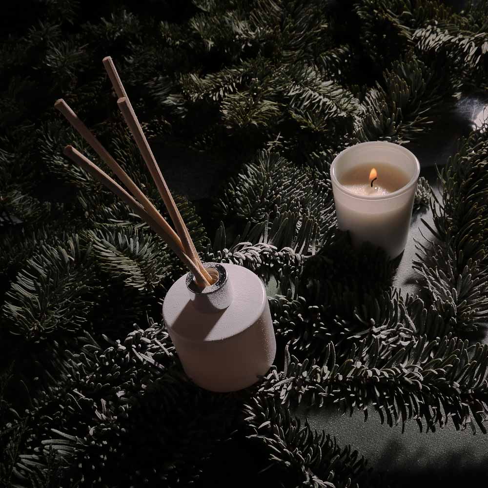 NEW GALAXY Набор ароматизатор-диффузор и свеча, ваниль/кокос,океан,цветочн,магич. ночь 40мл, 50г, арт.№ 778-110