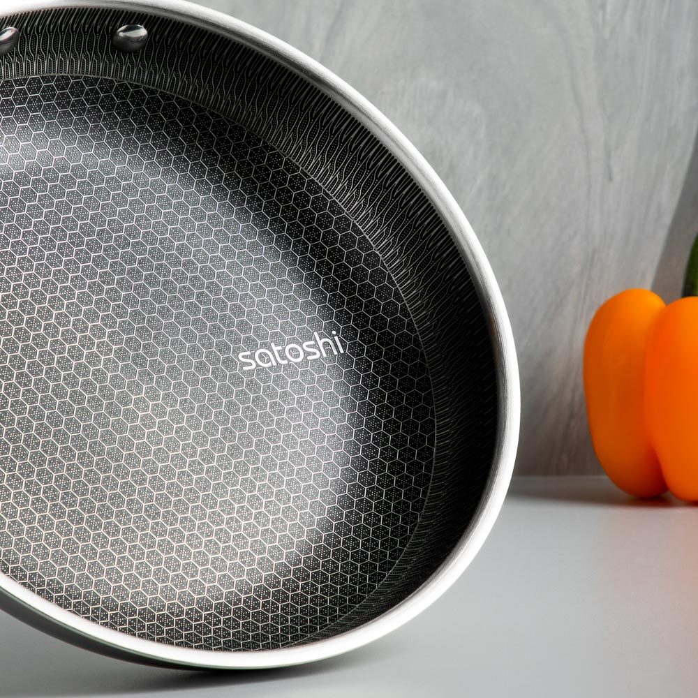 SATOSHI Савона Сковорода Triply 3-х слойная 26х5,0см, нерж.сталь 18/10, антиприг.покр. "соты", инд, арт.№ 822-195