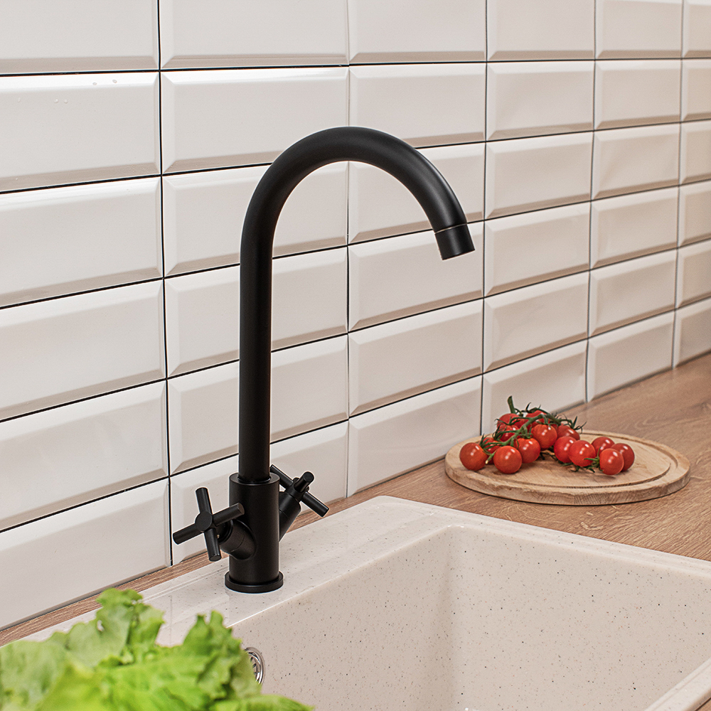 СоюзКран Смеситель для кухни, поворотный излив, кер. кран-буксы 1/2, черный, нерж.сталь, SS01-R240, арт.№ 567-006