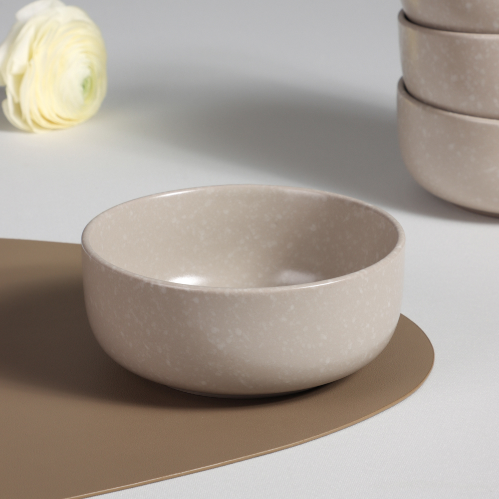 MILLIMI Набор столовой посуды 16 предметов (тарелка 26 см - 4 шт., тарелка 20 см - 4 шт., салатник 14 см - 4 шт., кружка 340 мл - 4 шт.) керамика, бежевый, арт.№ 824-179