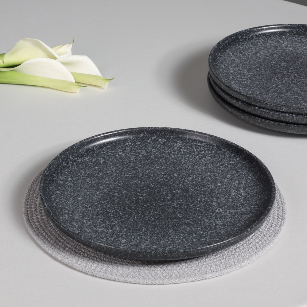 MILLIMI Набор столовой посуды 16 предметов (тарелка 26 см - 4 шт., тарелка 20 см - 4 шт., салатник 14 см - 4 шт., кружка 340 мл - 4 шт.) керамика, черный, арт.№ 824-184