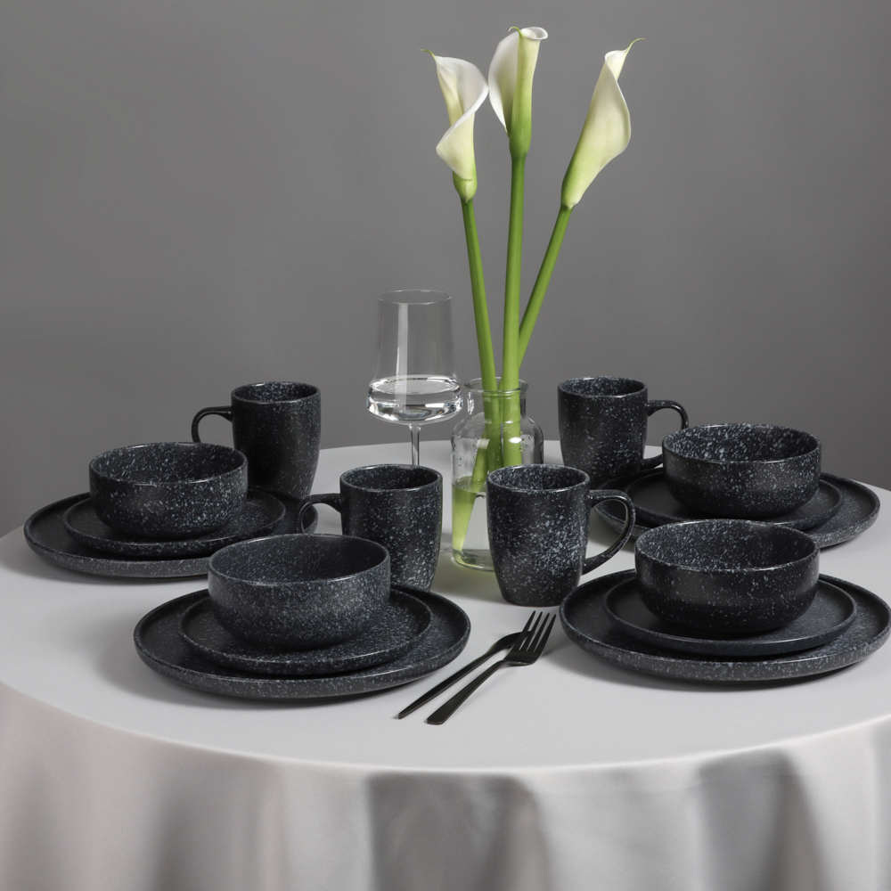 MILLIMI Набор столовой посуды 16 предметов (тарелка 26 см - 4 шт., тарелка 20 см - 4 шт., салатник 14 см - 4 шт., кружка 340 мл - 4 шт.) керамика, черный, арт.№ 824-184